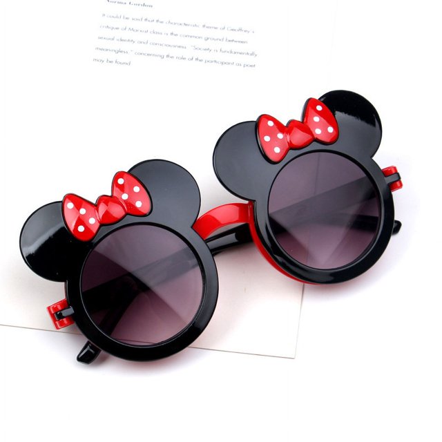(Marco negro/marco rojo) Gafas de sol con forma de oreja de ratón para niños, gafas de sol con forma de lazo, modernas para niños, para tomar fotografías y caminar por la pasarela. Las gafas para ni