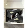thumbnail image 1 of Jo r-dan 5 Metallic 2016, 1 of 5