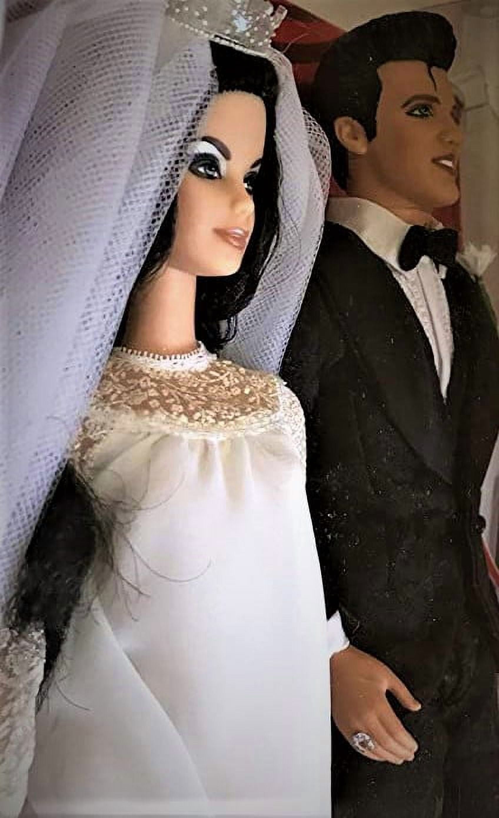 Elvis and Priscilla Barbie Doll and Elvis Wedding Day Gift Set Pink Label 2008