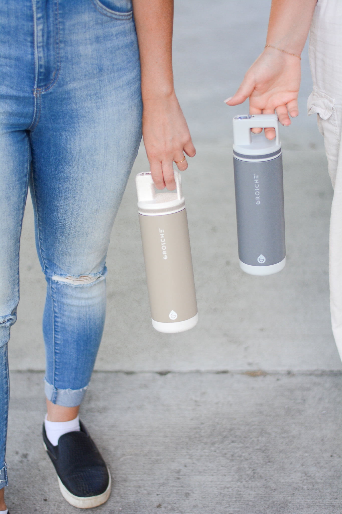 GROSCHE ALPINE Flip 'N Sip Insulated Water Bottle With Straw - 20oz, Sand Beige