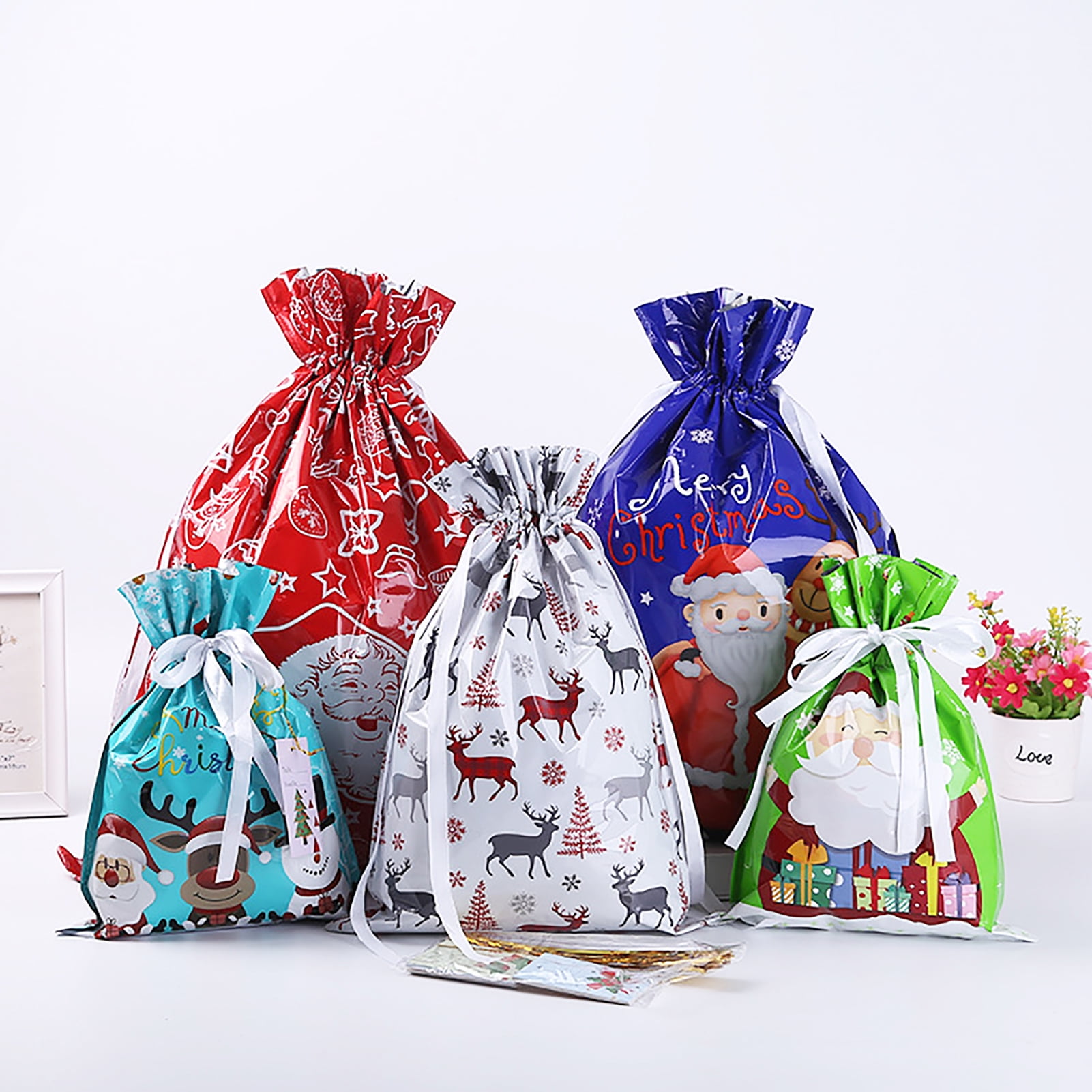 Erimova  Christmas gift bags 12 pcs  15 gift cards Reusable Drawstring  Gift bags Fabric Gift