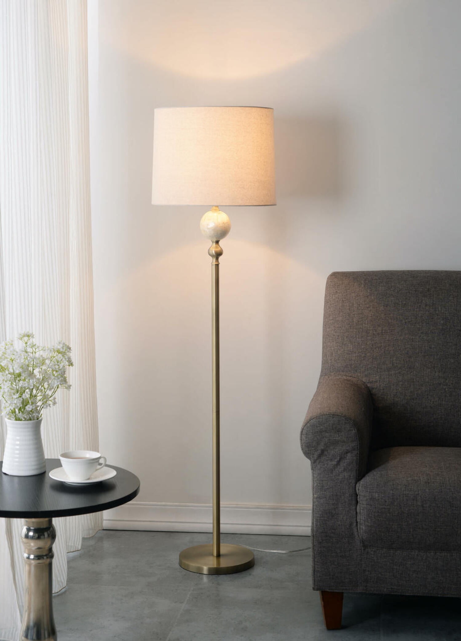 Luna Floor Lamp with Brass Finish - Walmart.com