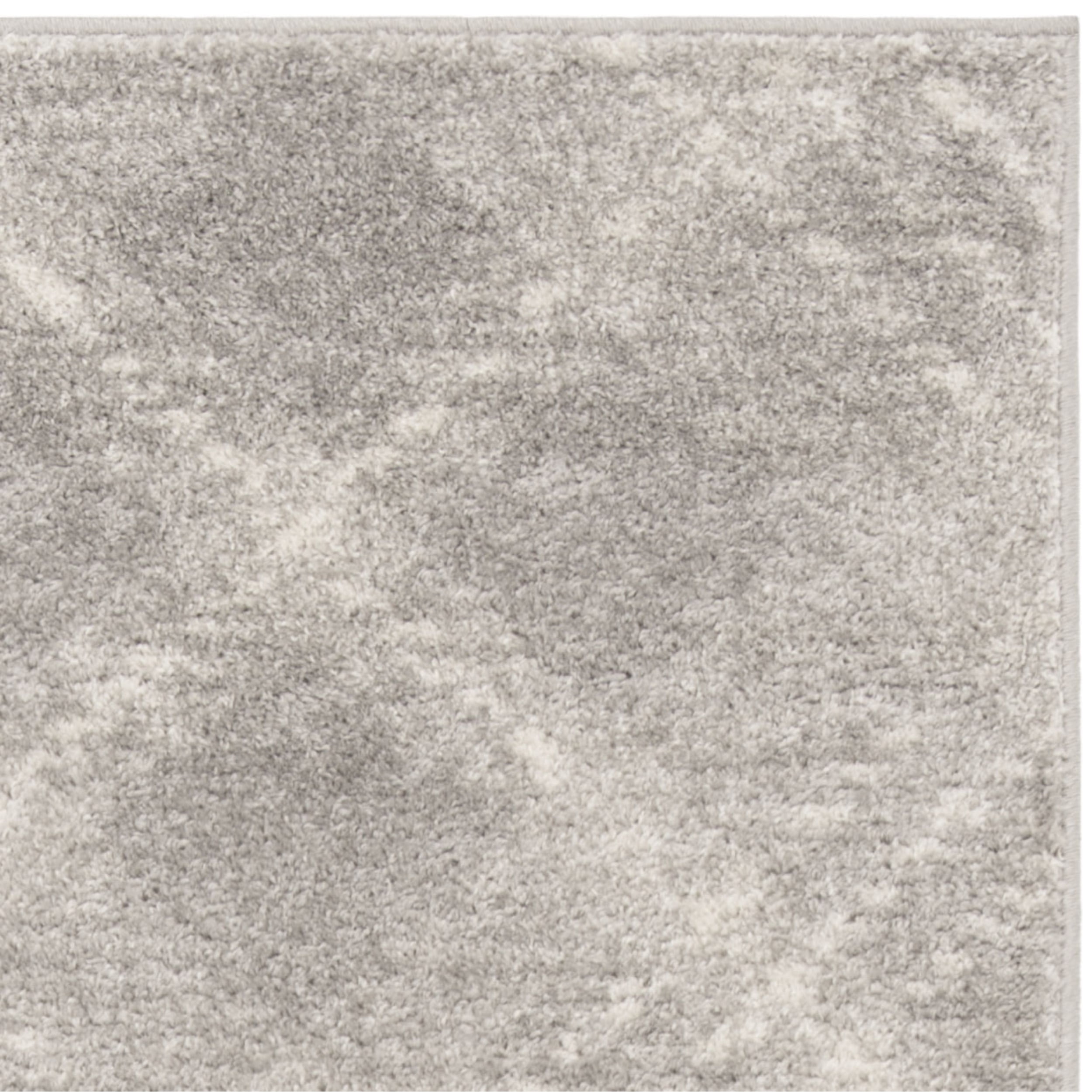 SAFAVIEH Adirondack Fidan Geometric Area Rug, Light Grey/Ivory, 6' x 9'