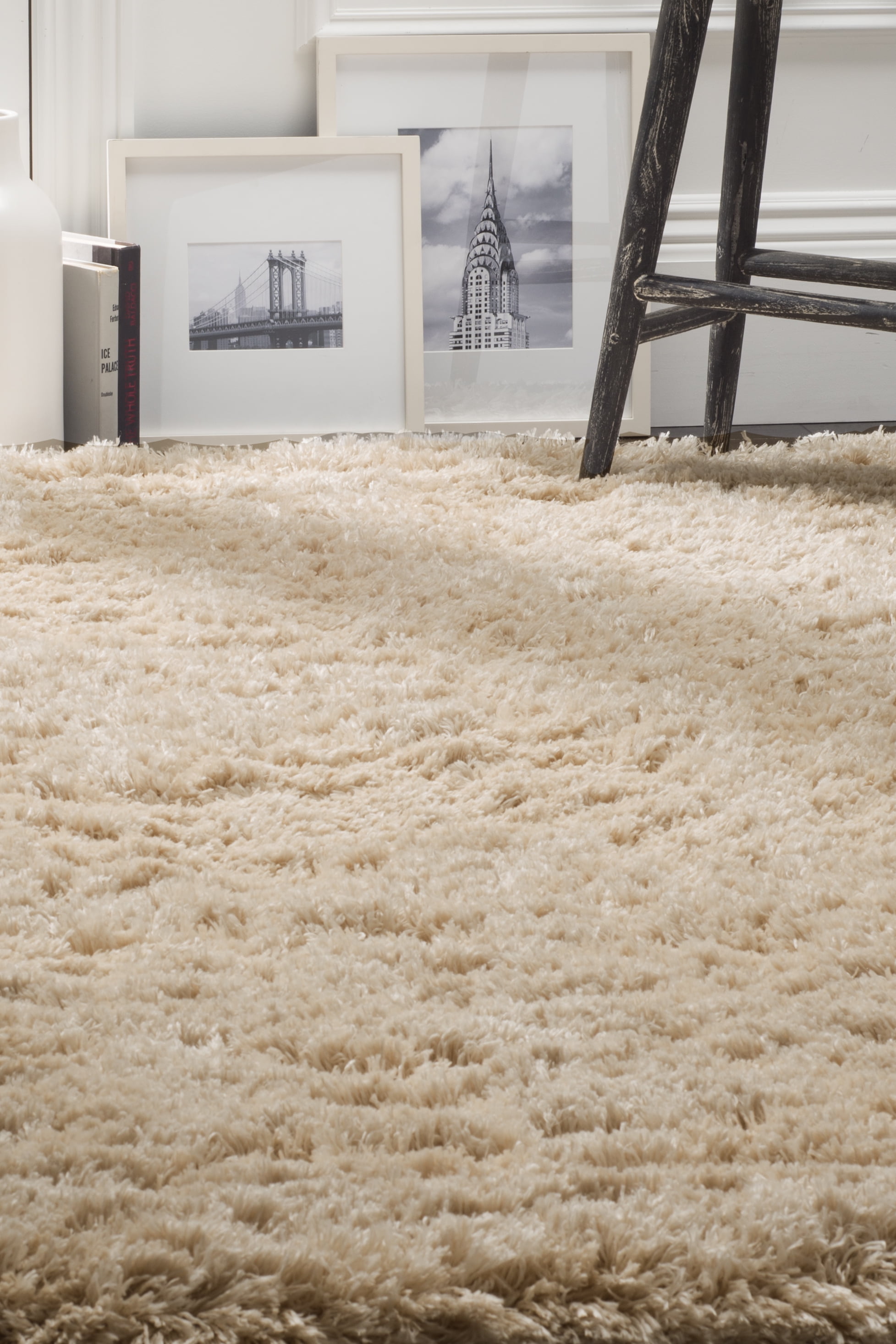 SAFAVIEH Polar Abbot Solid Shag Area Rug, Light Beige, 4' x 6'