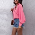 thumbnail image 4 of Blusa de uso diario de color puro para mujer, color rojo rosa, talla L, camisa con cuello en V y botones con mangas farol, 4 of 6