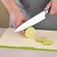 thumbnail image 5 of Tabla de Corte de Plástico, Tabla de Picar con Borde Antideslizante, Superficie de Corte para Cocina con Tamaño de 32x22cm para Preparación de Alimentos, Corte de Verduras, Frutas y Carnes., 5 of 6