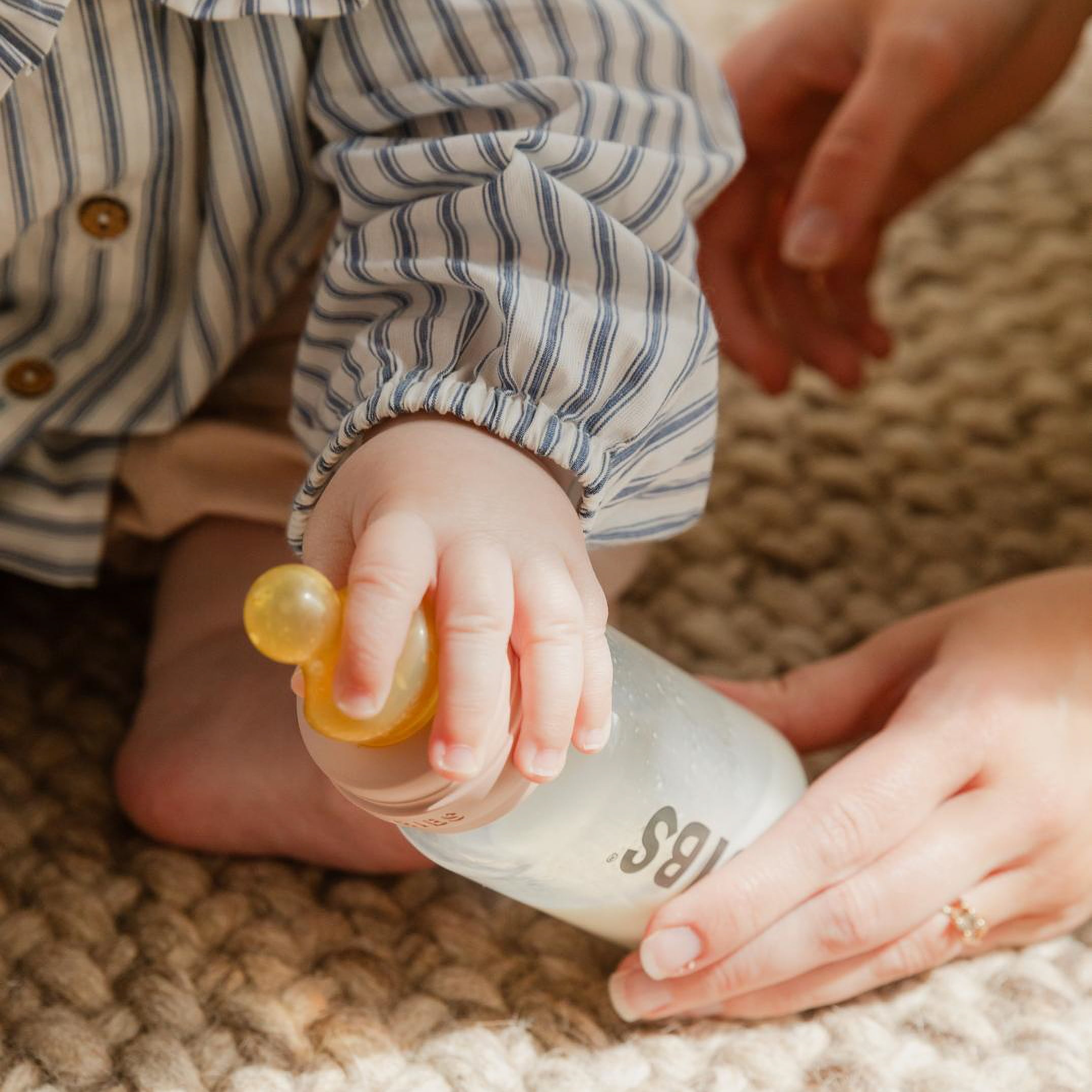 Biberon En Verre BIBS 240 Ml - Anti-colique, Embout Rond Silicone, Favorise Allaitement Naturel - Set Complet Bleu Bébé - 11