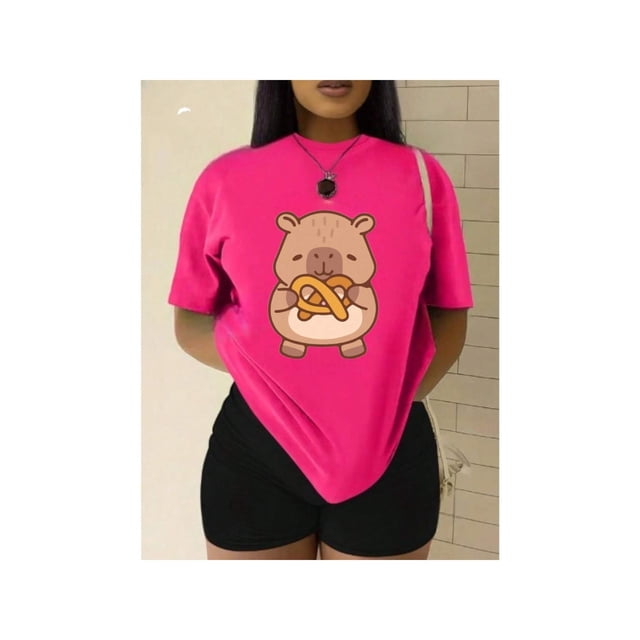 Playera Blusa De Capybara Comiendo Pretzel Ropa Divertida Para Mujer Capibara Color Fucsia Talla Chica Marca Emil SaEs