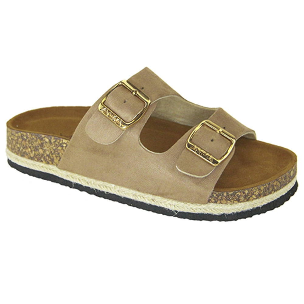 trendy platform flip flops