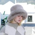 thumbnail image 3 of Sombrero de pescador peludo para mujer, gorro de piel sintética, gorro de pescador cálido y esponjoso, gorro de estilo ruso para invierno, 3 of 5