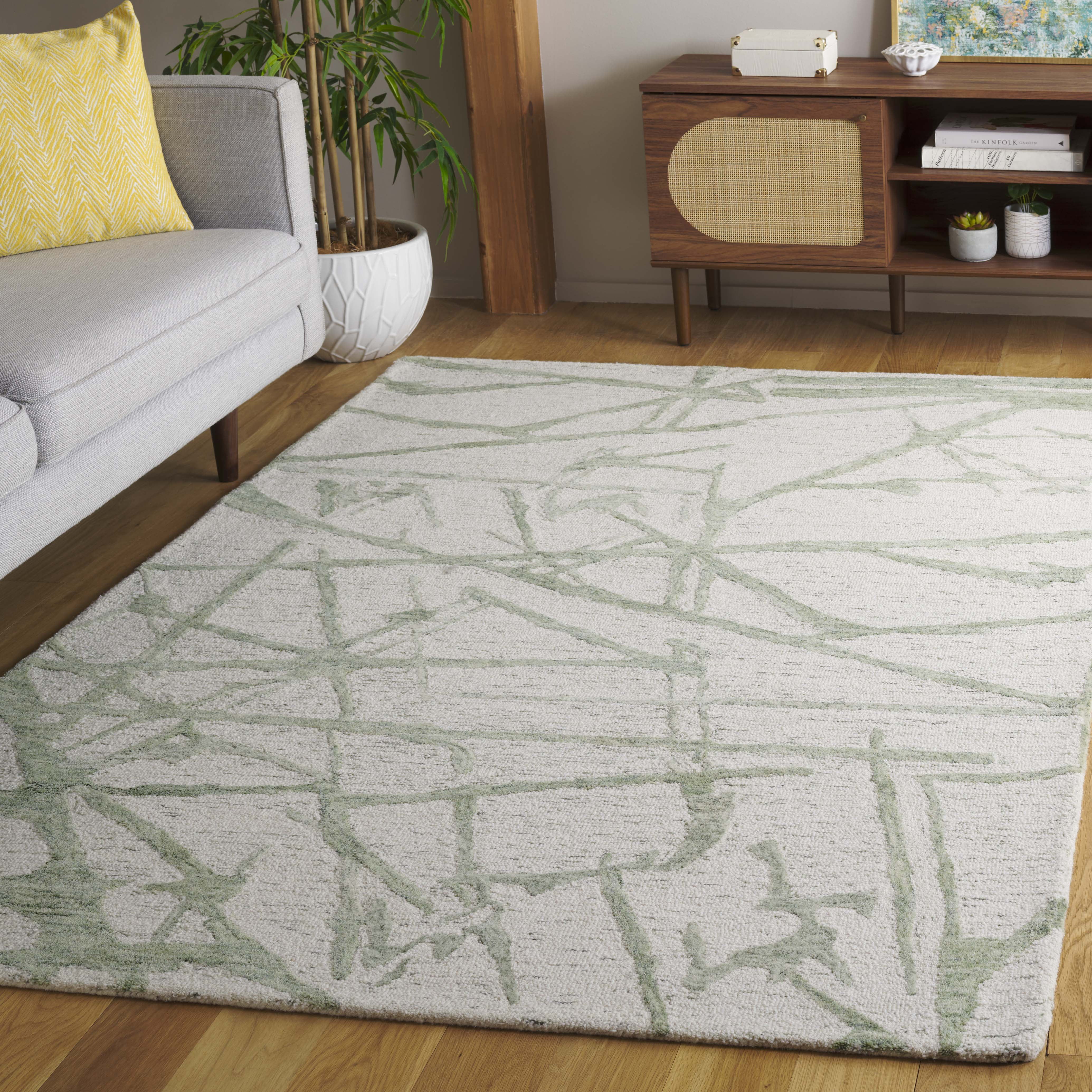 SAFAVIEH Ebony Wyatt Geometric Area Rug, Ivory/Light Green, 6' x 6' Square