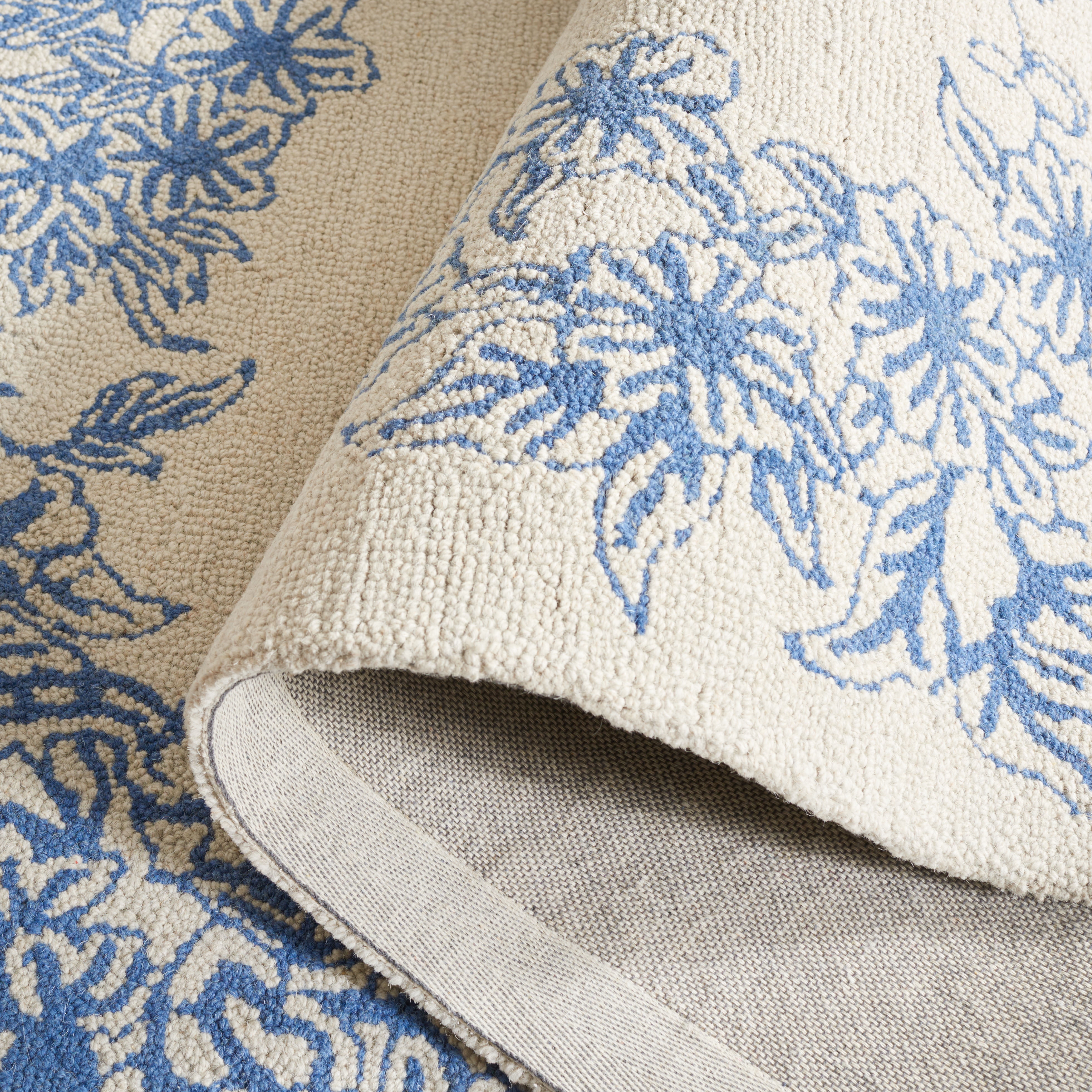 Safavieh Chelsea Chauncey Floral Area Rug, Blue/Gray, 3' x 5'