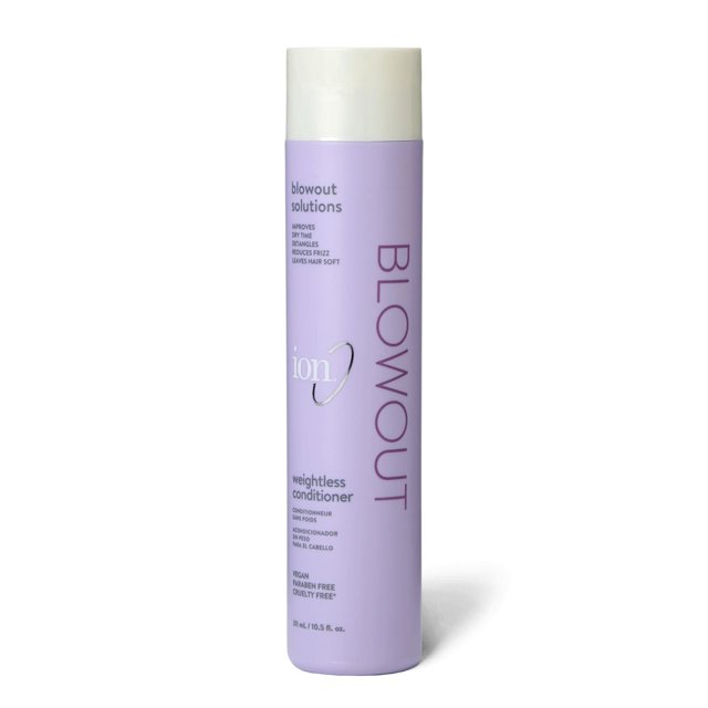 El acondicionador ion on Blowout Weightless reduce el frizz mejora la plenitud del cabello
