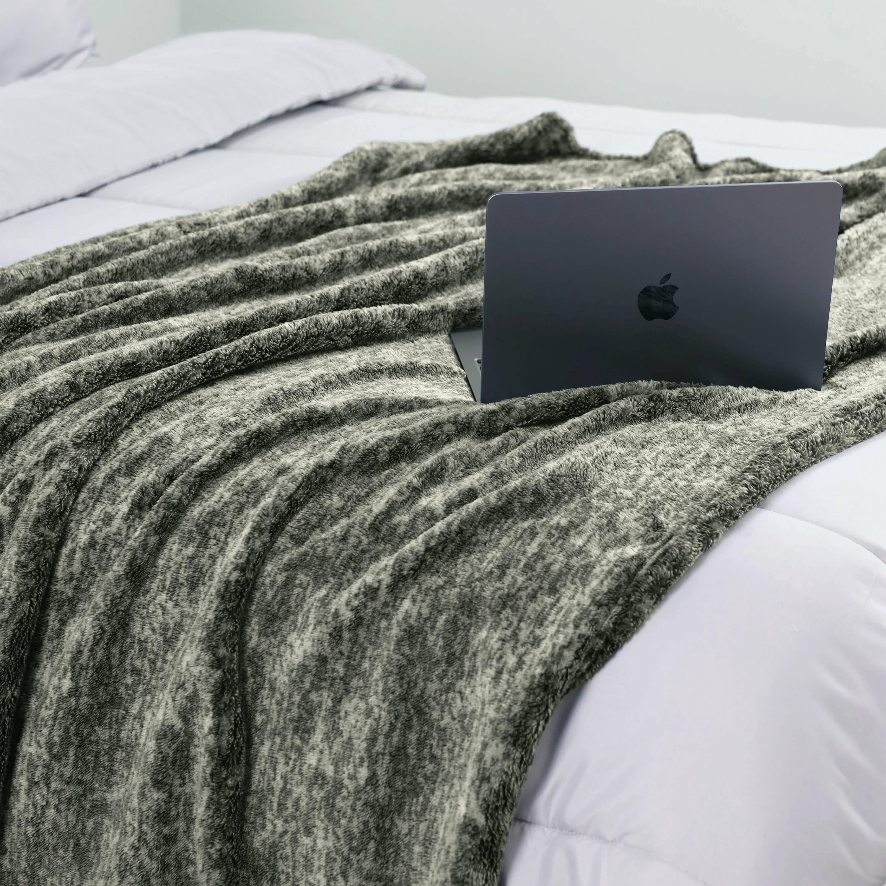 Martex Easy Living Rune All Olive Throw