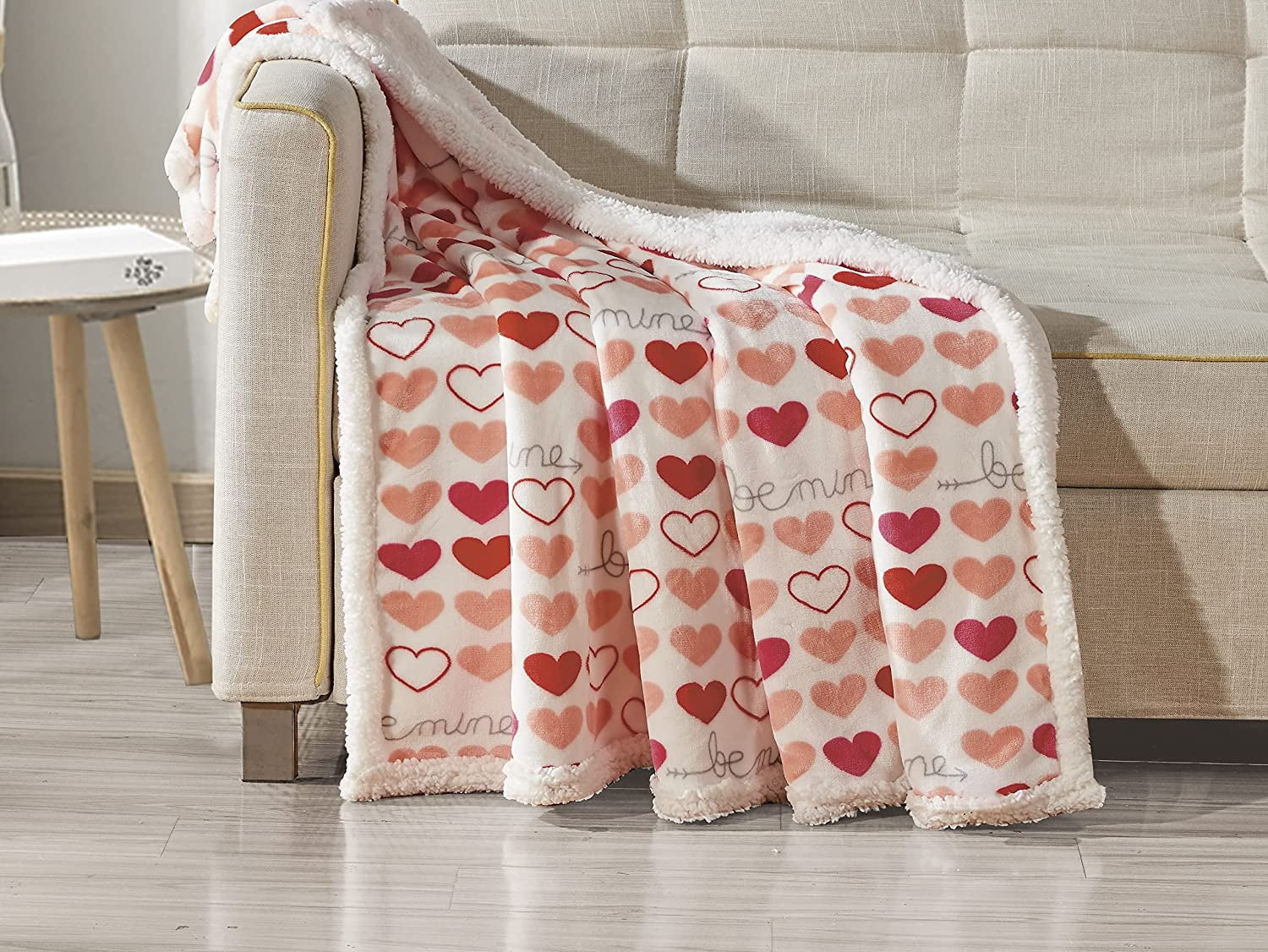 Isabella Sherpa Reversible Heart Print Fleece Blanket 50" x 60"