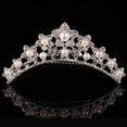 thumbnail image 1 of Corona de aleación para niña, tocado de amor, accesorios para el cabello de princesa, peineta de diamantes de imitación, corona de cumpleaños de perlas, 1 of 6