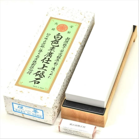 

Suehiro Grit #5000 Rika 5000 Base Finishing Whetstone Pro Model comes with a Nagura Stone