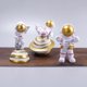thumbnail image 2 of Estatua de de 3 piezas, estatuilla de para estantería, estantería de escritorio para habitación oro Gloria Estatuilla de estatua de astronauta, 2 of 8