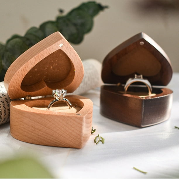 Proposing without shop ring box