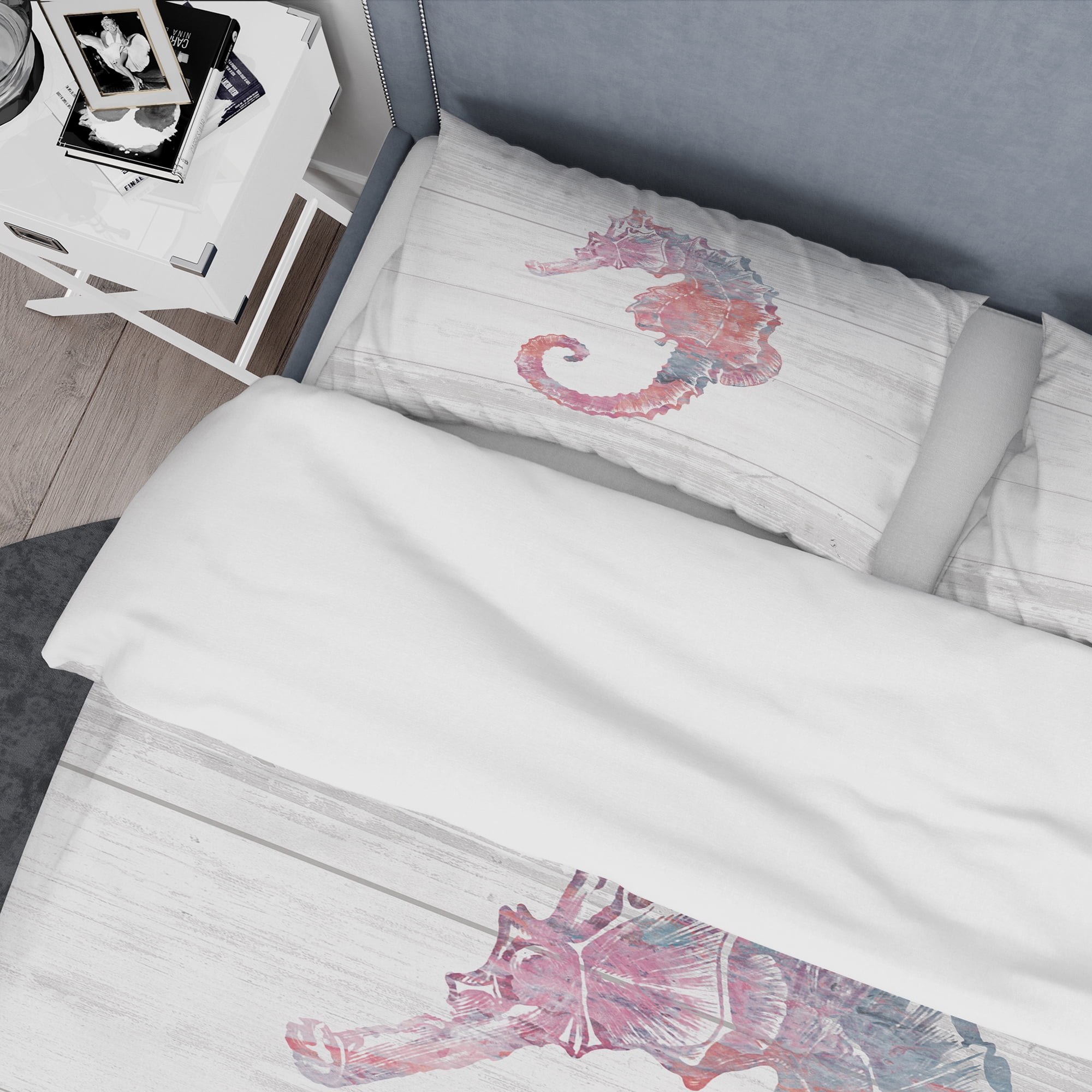 Designart 'Pink seahorses Ocean Life' Coastal Duvet Cover Set