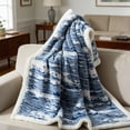 thumbnail image 2 of Manta acogedora de franela para sofá, suave, de terciopelo y microfibra, manta decorativa de felpa, cálida, cómoda y ligera para todas las estaciones, ideal para sala de estar, dormitorio, para, 2 of 6