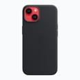 thumbnail image 3 of Funda de piel con MagSafe para iPhone 14 de 6,1" en color medianoche, 3 of 8