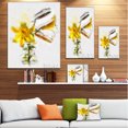 thumbnail image 3 of Tulipe Jaune avec Feuilles - Impression sur Toile Florale, 3 of 4