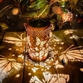 thumbnail image 4 of Linternas solares Luces de linterna colgantes para exteriores, Linterna de decoración de metal ahuecada de mariposa, Luz de jardín decorativa LED impermeable - Delicado, 4 of 5