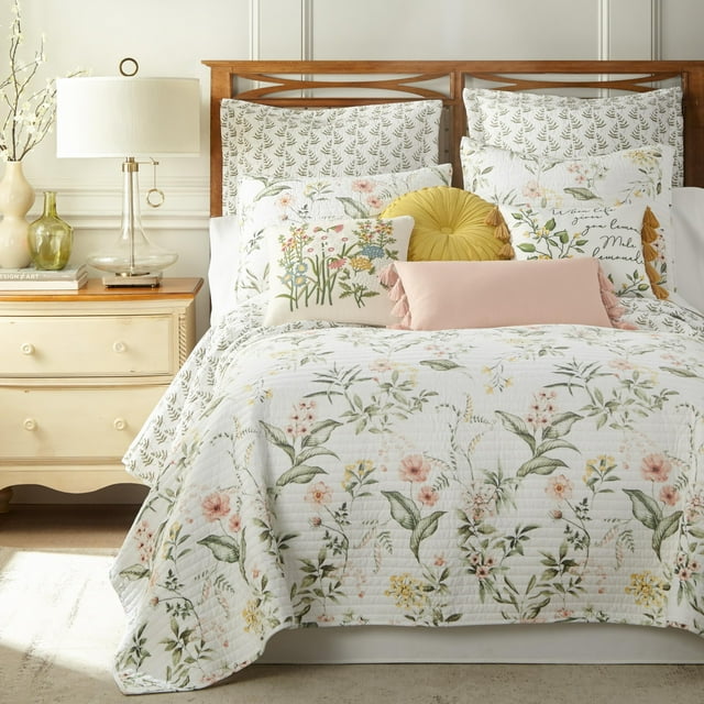 Levtex Home - Juego de edredón Viviana - Edredón King/Cal King + dos fundas de almohada King - Floral botánico - Crema amarilla verde coral - Edredón (106 x 92 pulgadas) y fundas de almohada (36 x 20