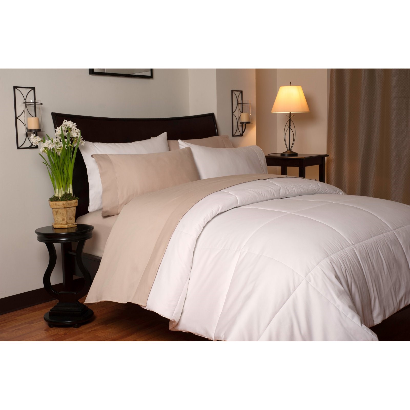Outlast Temperature Regulating Comforter 300 Thread Count
