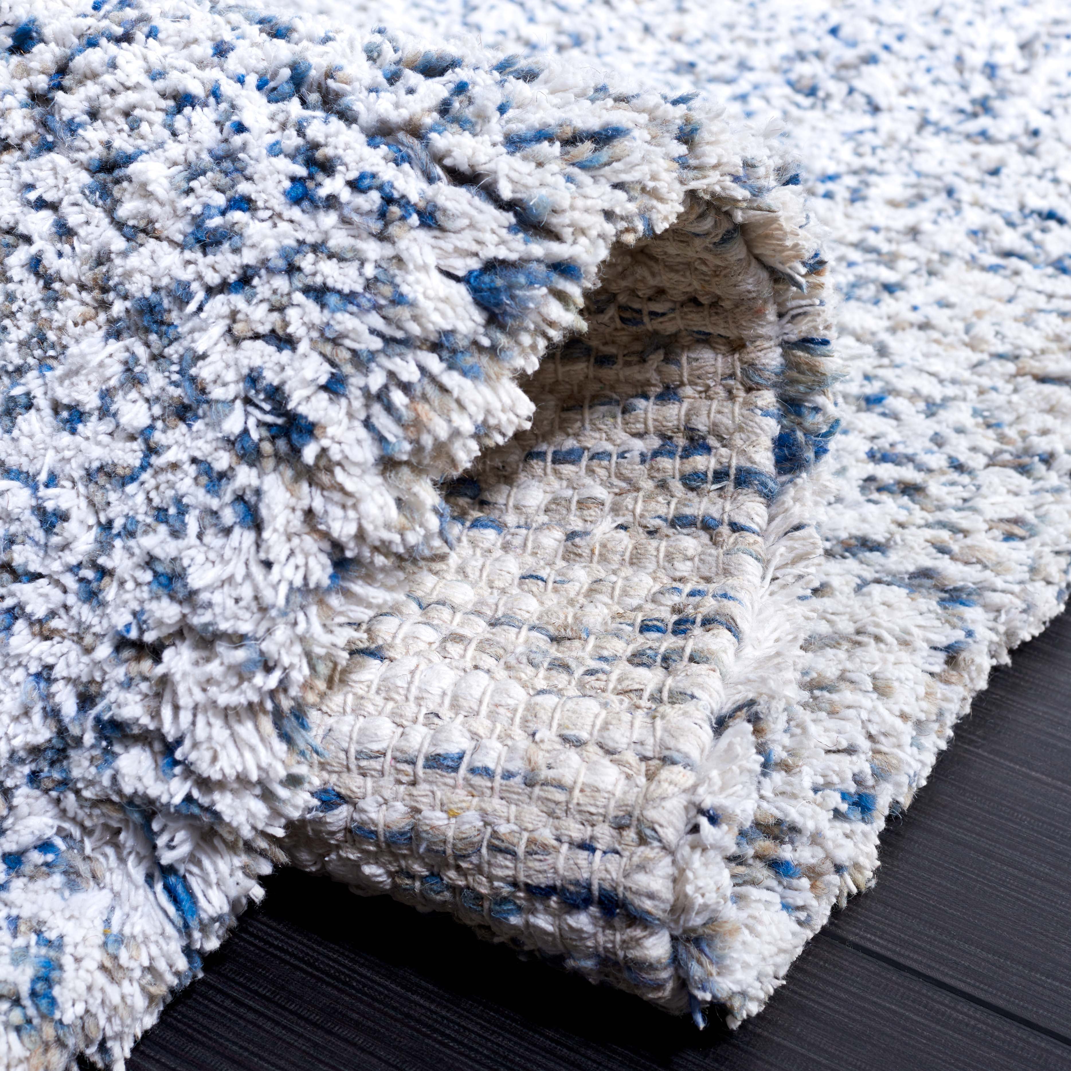 SAFAVIEH Berber Deena Distressed Area Rug, Ivory/Blue, 4' x 6'