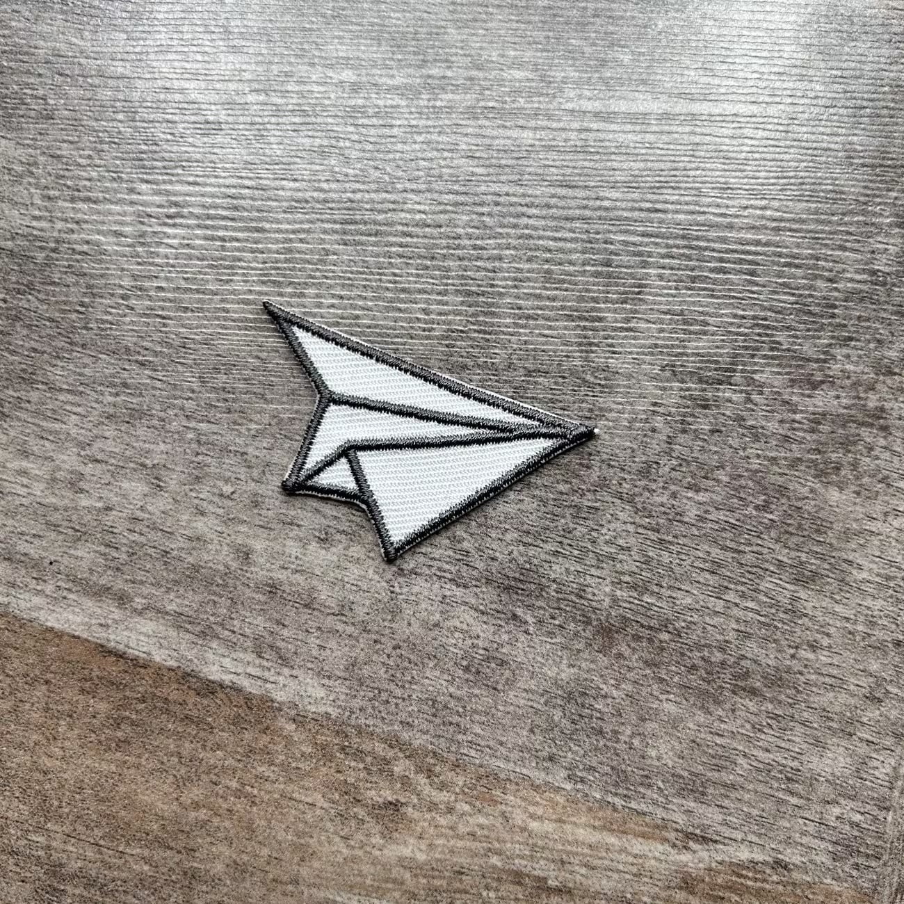 4pcs Paper Airplane Embroidered Patches - Small Iron-On/Sew-On for Backpacks, Hats, and Clothing - Ideal Gift for Aviation Lovers