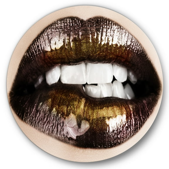 Designart 'Gold Black Lips Biting' Modern Circle Metal Wall Art 36x36 - Disc of 36