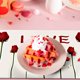 thumbnail image 5 of Manteles individuales de plástico para San Valentín de Hengsof, manteles individuales con dulces rojos y verdes, lavables y reutilizables, para mesa de comedor navideña, fiestas navideñas, decoración, 5 of 6