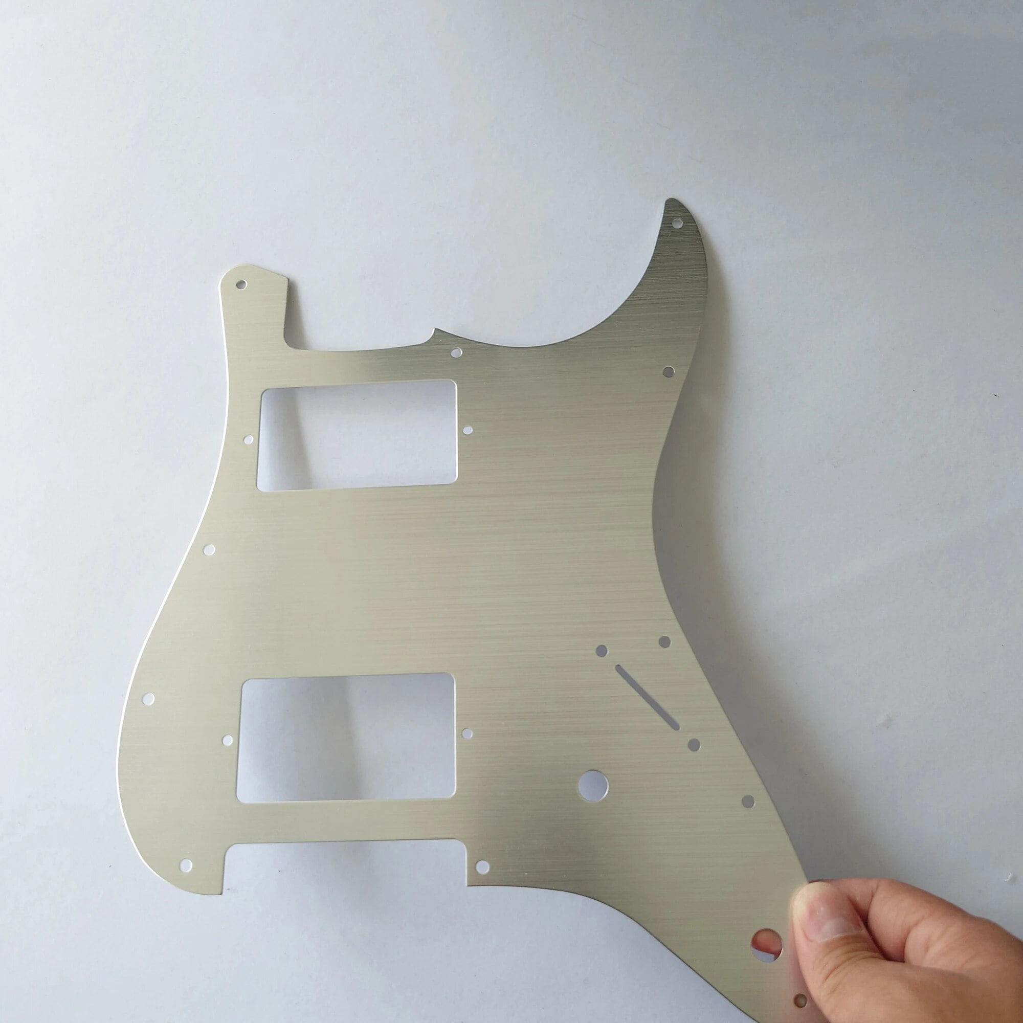 11 Holes SSS Anodized Aluminum Electric Guitar Pickguard for Fender ST SSS Guitar