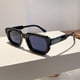 thumbnail image 2 of Gafas de sol con montura rectangular para hombre y mujer, lentes de sol Retro a la moda, diseño de marca de lujo, UV400, 2 of 4