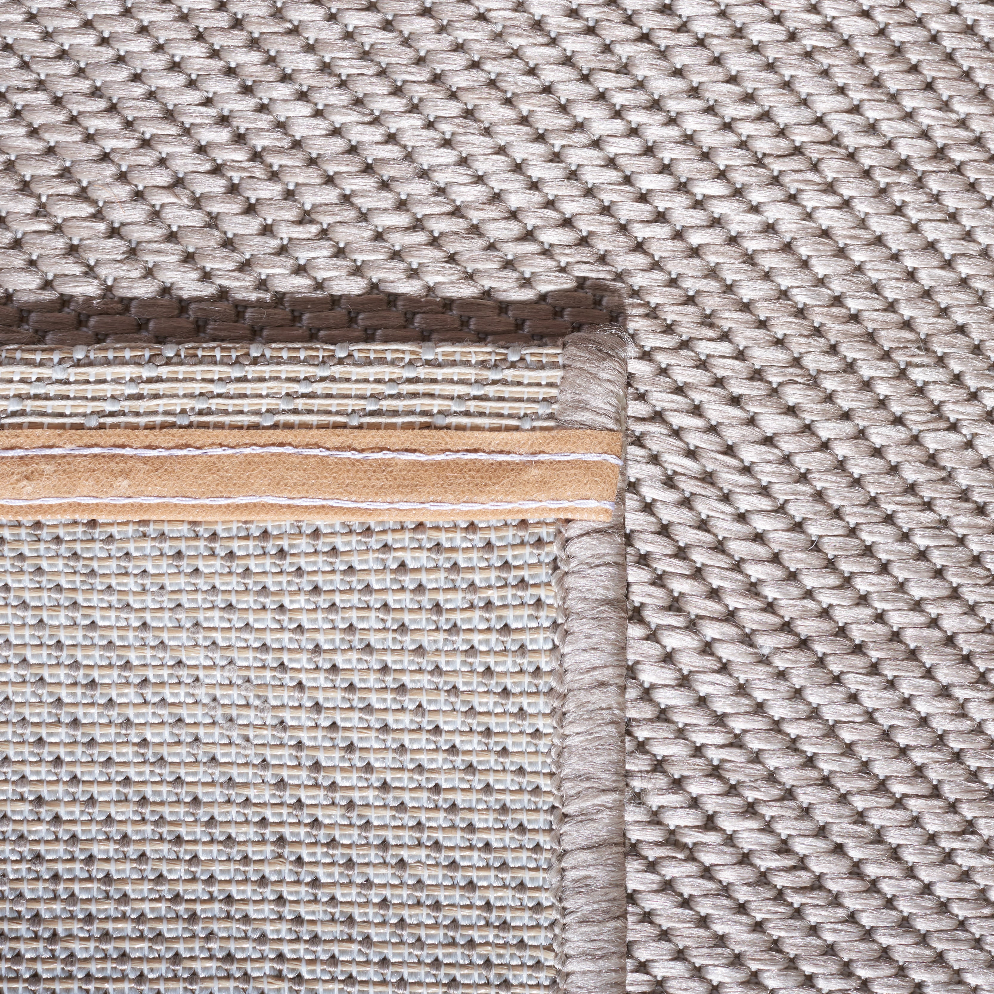 SAFAVIEH Beach House Tayler Solid Indoor/Outdoor Area Rug, Beige, 6'7" x 6'7" Square