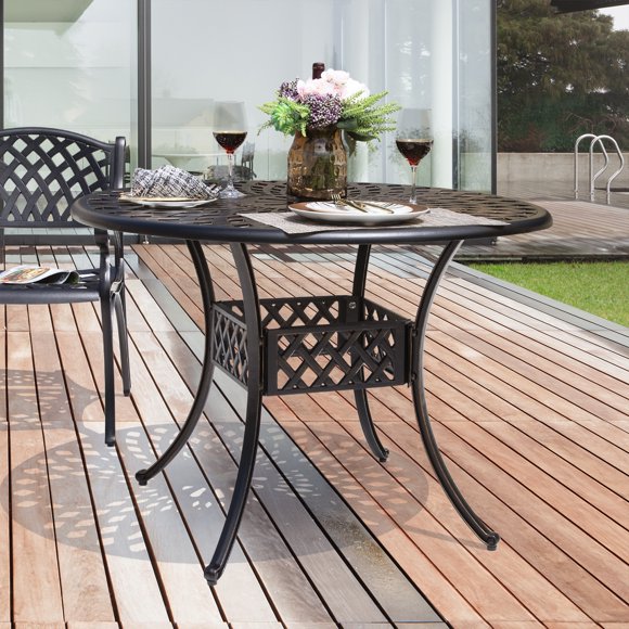 Round Patio Tables