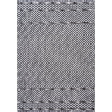 United Weavers Chelsea Houska Grey Area Rug 5'3" x 7'2"