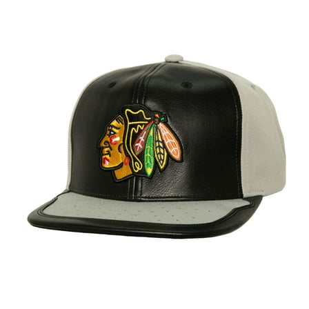 Men's Mitchell & Ness Black/Gray Chicago Blackhawks Day One Snapback Hat
