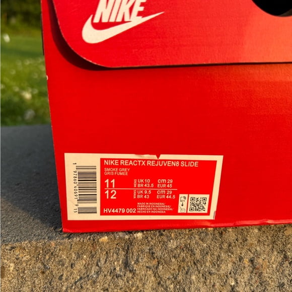 RI　13箱 Men's Nike ReactX Rejuven8 Slide Sandals - Walmart.ca