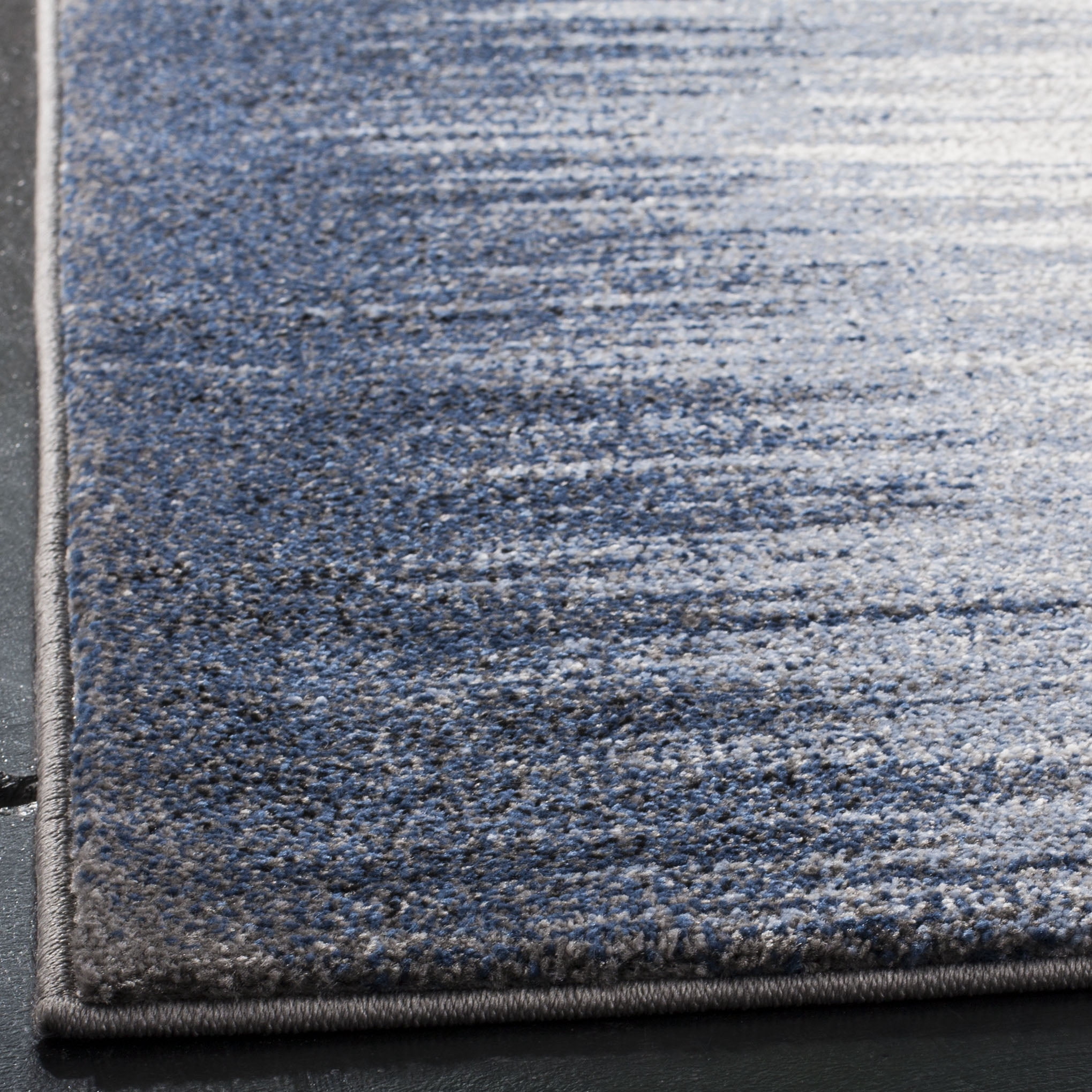 Safavieh Galaxy Charlene Abstract Area Rug, Blue/Navy, 5'3" x 5'3" Square