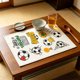 thumbnail image 5 of Mantel Individual con Temática de Fútbol, con Diseños de Balón, Trofeo y Portería: Mantel Antideslizante y Resistente Al Calor para Niños y Aficionados Al Deporte., 5 of 7