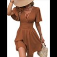 thumbnail image 3 of Vestido Mini de Verano con Escote en V y Mangas con Volantes, Corte A, Cintura Alta Elástica, Holgado y con Vuelo. Color Caramelo XXL, 3 of 9