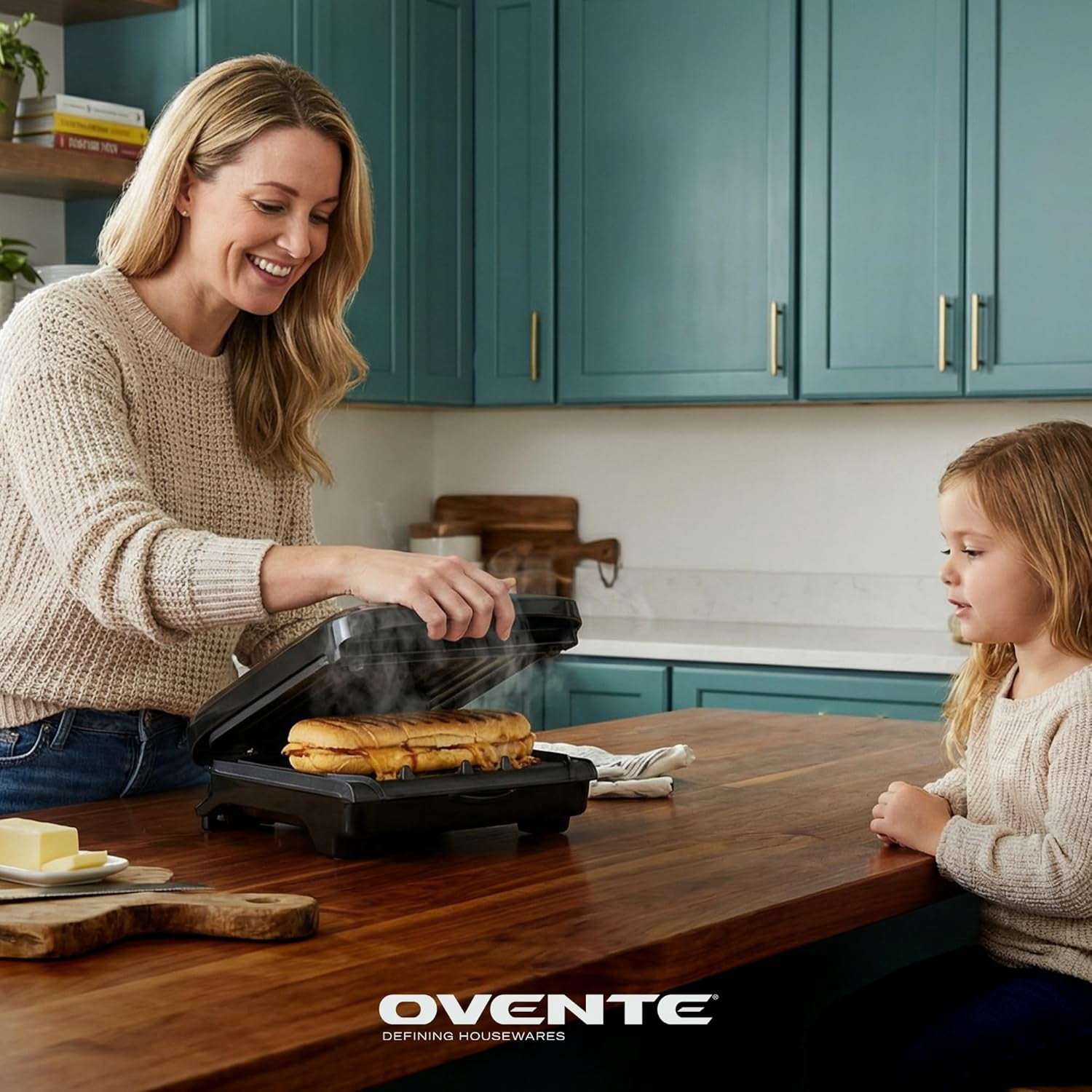 OVENTE 2-Serving Electric Indoor Grill & Panini Press, Black GP222B | 750W Non-Stick Plate Coating, Opens 90 Degrees, 10.7" x 7.7" Space Saving Design 50W Contact Grill for Burgers & More
