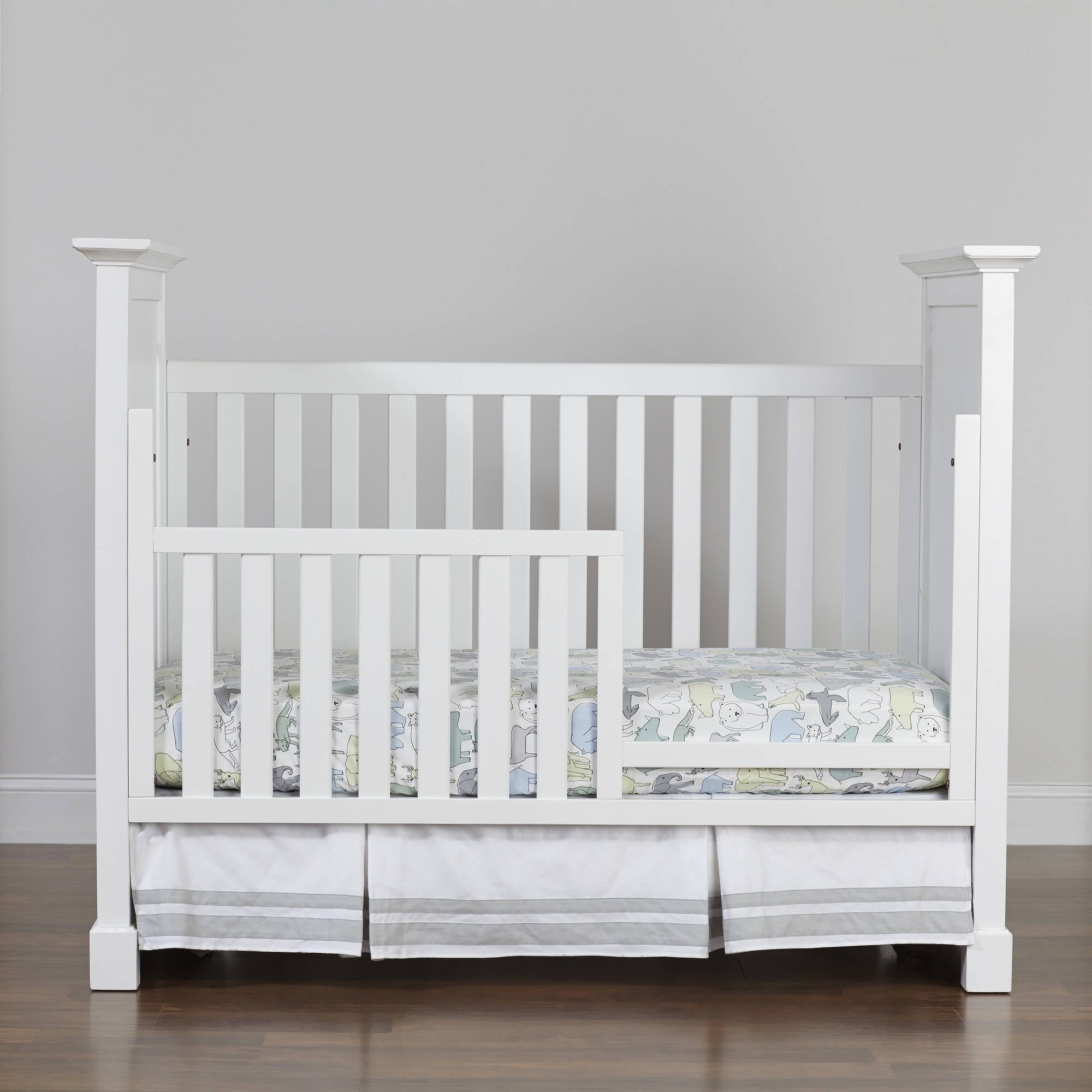 Centennial Chesapeake Classic 3 In 1 Convertible Crib Gray