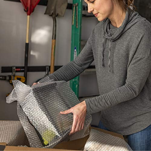  Duck Brand Small Bubble Cushioning Wrap for Moving, Shipping &  Mailing, 175 FT Bubble Packing Wrap Extra Protection Packaging Boxes &  Mailers, Clear Bubble Roll Moving Supplies Perforated Every 12