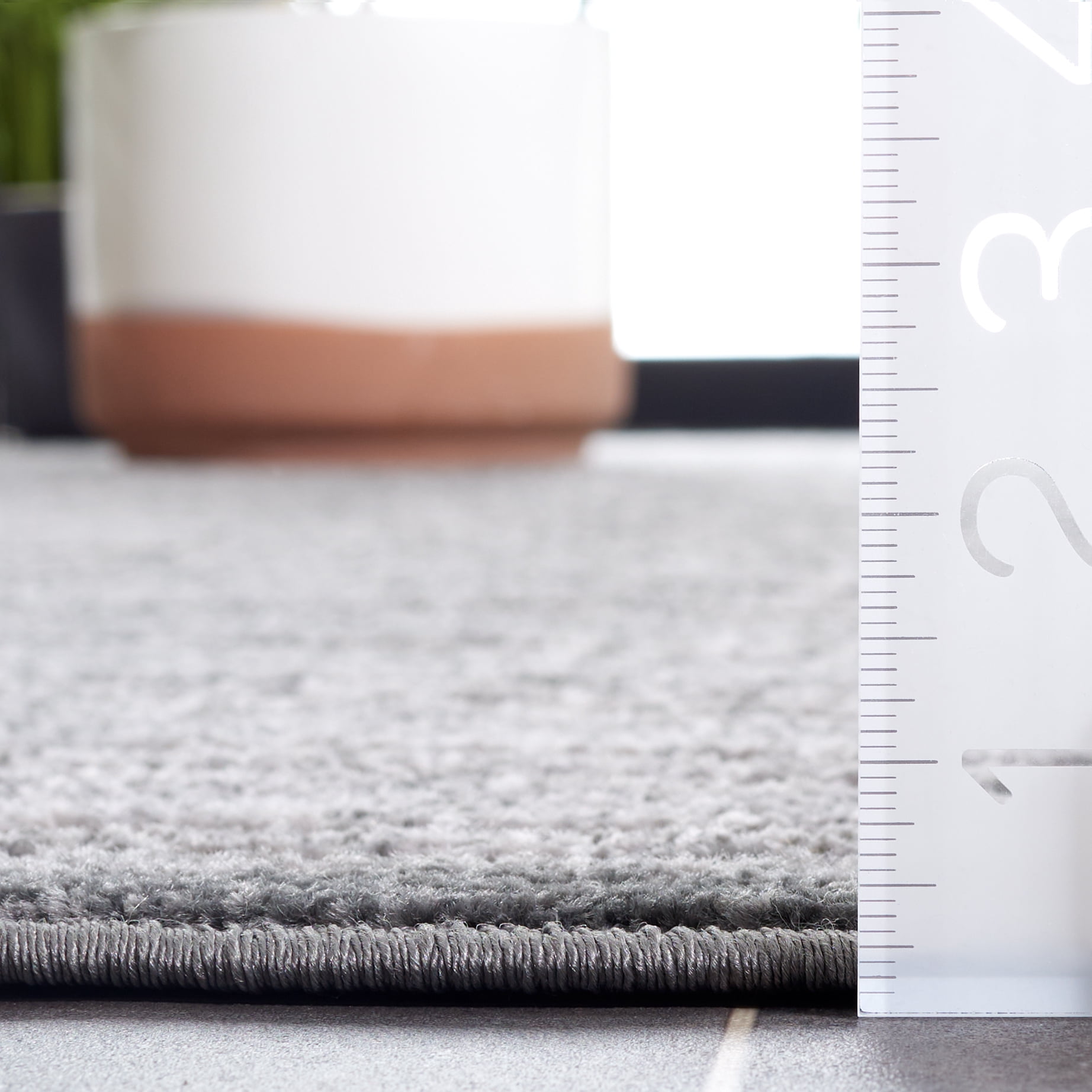 SAFAVIEH Cottage Tayler Geometric Indoor/Outdoor Runner Rug, Grey, 2'3" x 8'