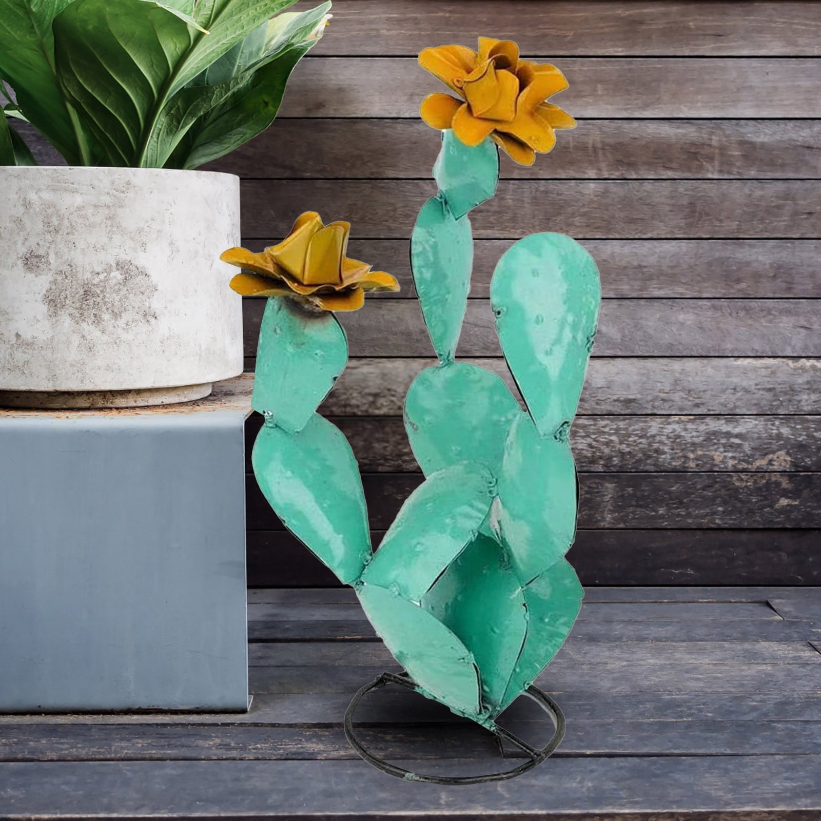 Metal Cactus Outdoor Decor - Iron Cactus Yard Art Garden Statue, Rustic Artificial Cactus Sculpture for Patio, Lawn, Balcony, Backyard Decor, Weather Resistant Metal