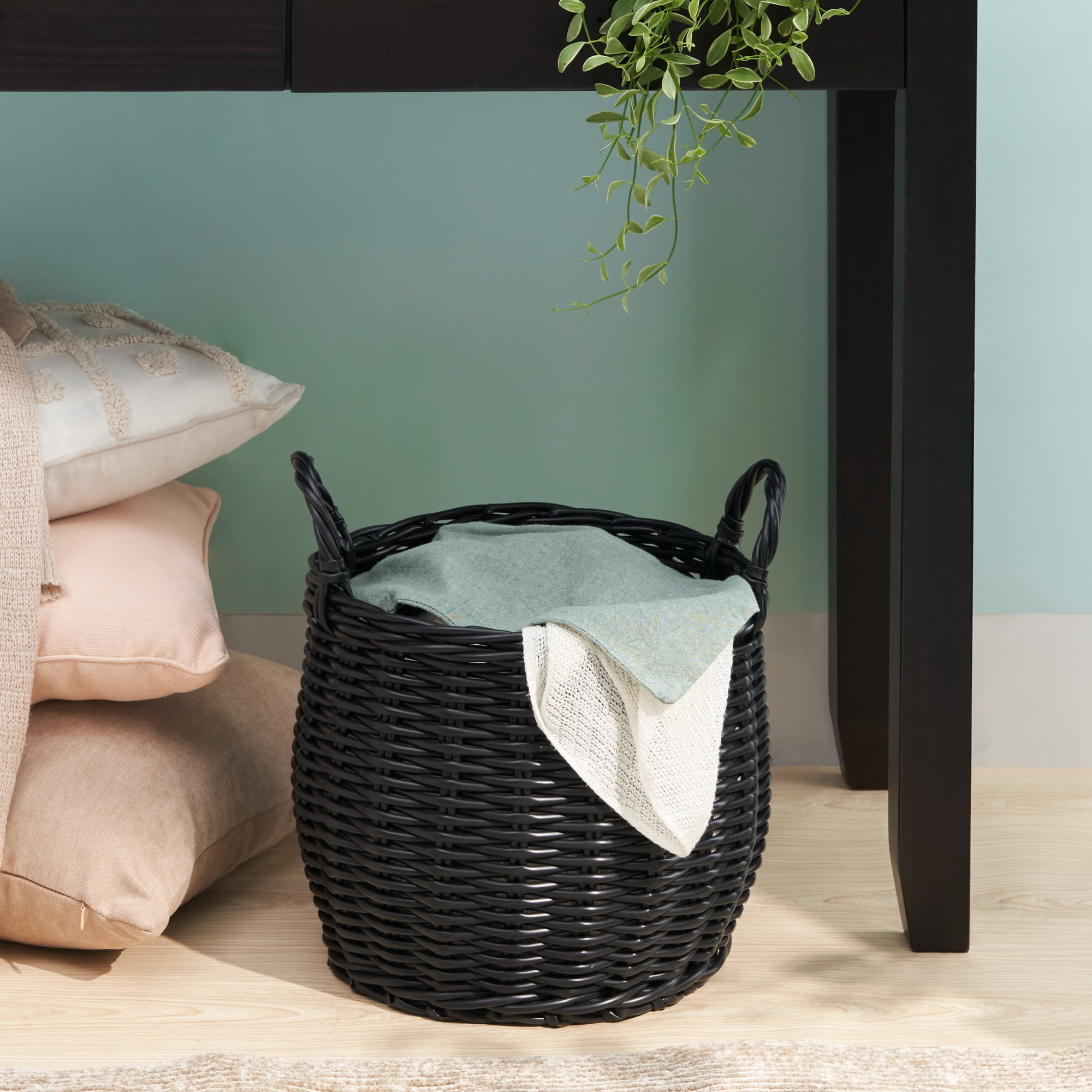 Leumius Laundry Hamper Wicker Laundry Basket with Handles, Round Clothes Hamper with Removable Liner Bags Rattan Laundry Basket for Clothes